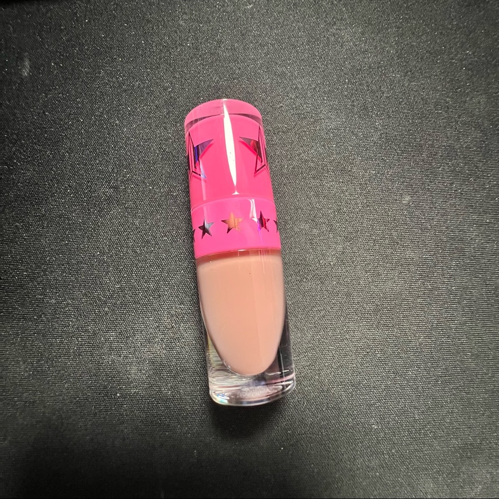 Jeffrey Star Liquid Lipstick in I’m Nude